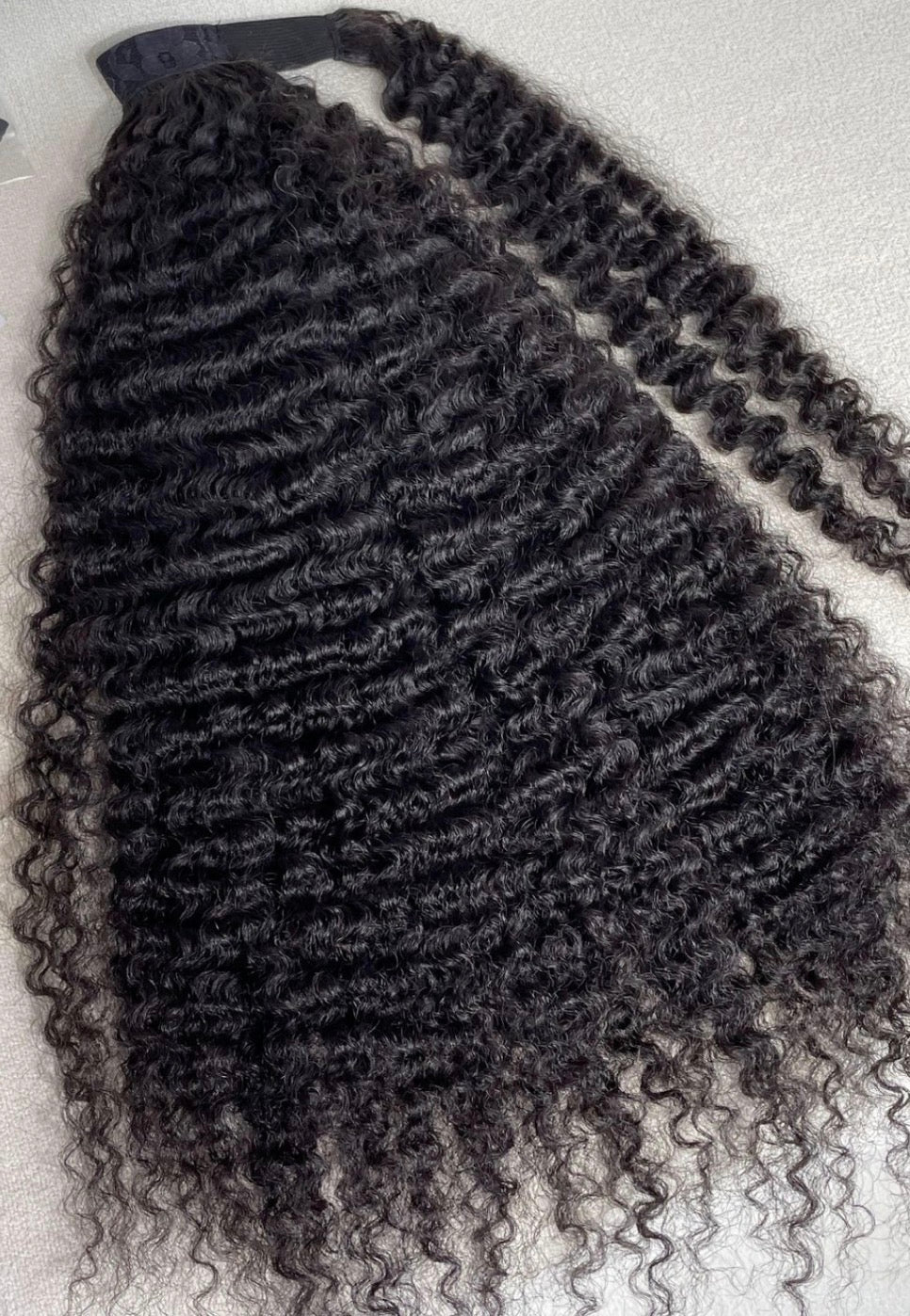 ponytail - curly